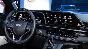 Standards You Will Find On A Cadillac Vehicle; Large Cadillac Driver Display